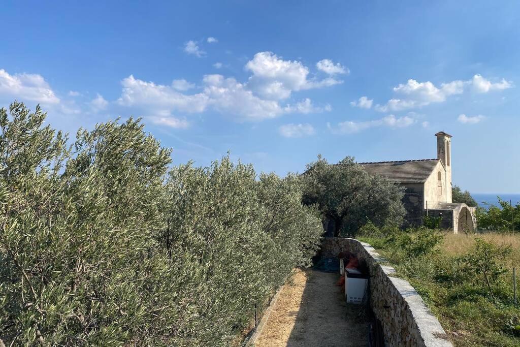 Вилла Relais San Sebastiano Пьетра-Лигуре Экстерьер фото