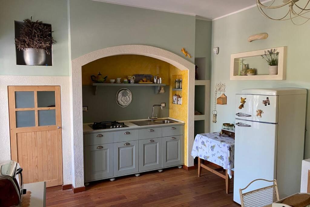 Вилла Relais San Sebastiano Пьетра-Лигуре Экстерьер фото